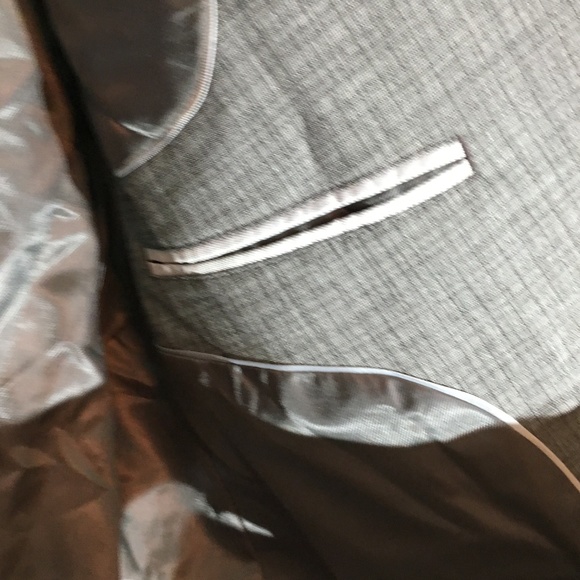 JF J.Ferrar Gray Checked Suit Coat/Jacket - 42S - Picture 5 of 7